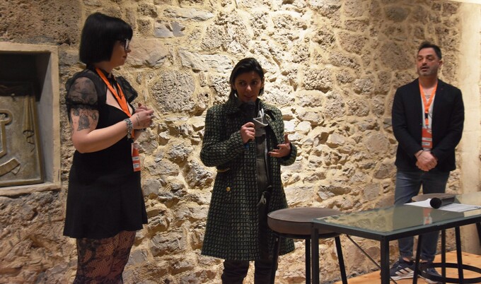 Σημαντική η κοινωνική προσφορά του Artville – Δωρεές  απινιδωτών σε σχολεία και δημοτικές εγκαταστάσεις της Νάουσας